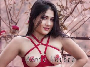 Annie_Whitte