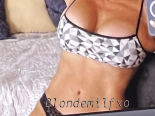 Blondemilfxo