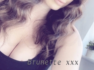 Brunette_xxx