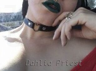 Dahlia_Priest