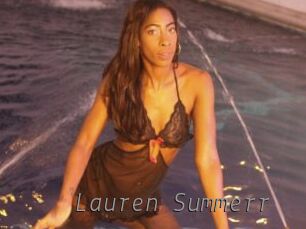 Lauren_Summerr