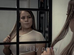 Lily_perry