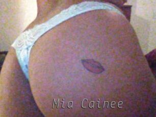 Mia_Cainee