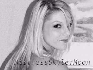 MistressSkylerMoon