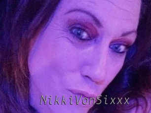 NikkiVonSixxx