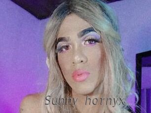 Sunny_hornyx