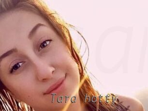 Tara_hotty
